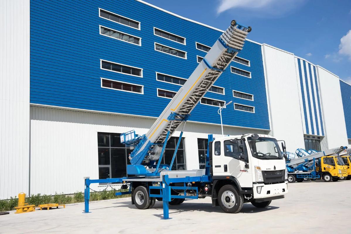 龙南县小型云梯车上料车租赁多少钱