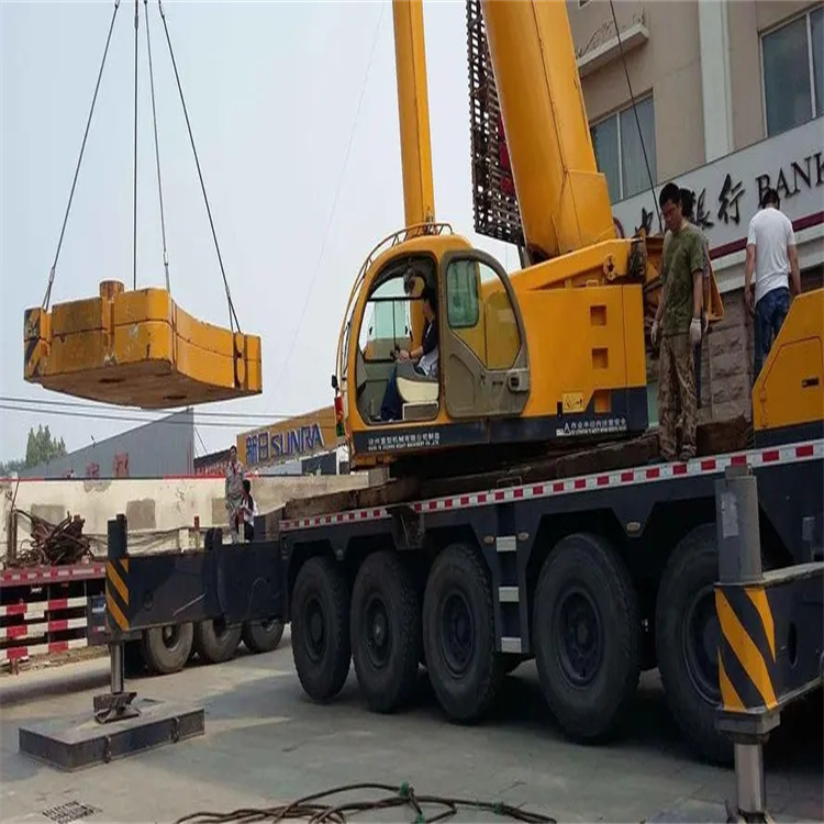 龙南县当地吊车出租|机器吊装|75吨|工厂搬迁服务